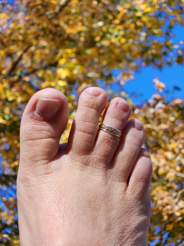 Skinny Bands and Braid Stack Toe Rings –