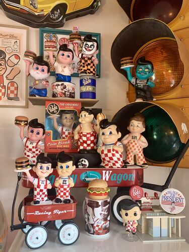 Bob's Big Boy Coin Bank – Bob's Big Boy Burbank